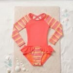 Triquini con falda trenzado